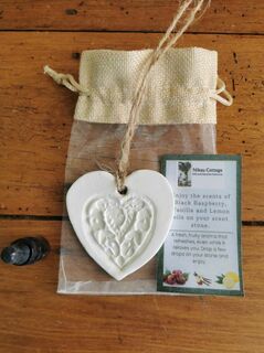 Hanging Heart Scent Pack