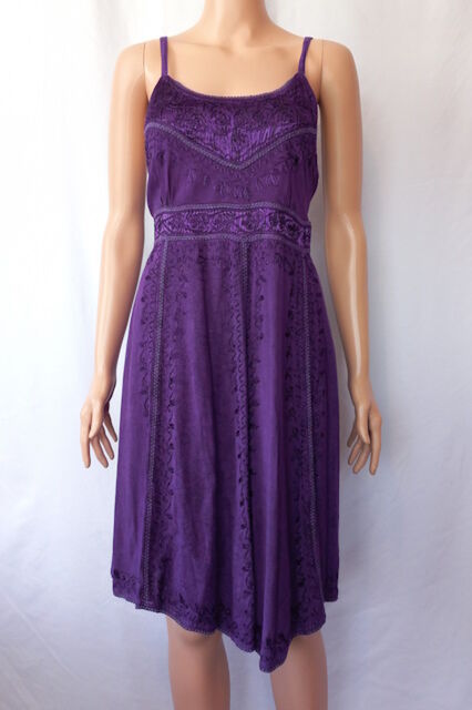 Sleeveless Embroidered Batik Dress