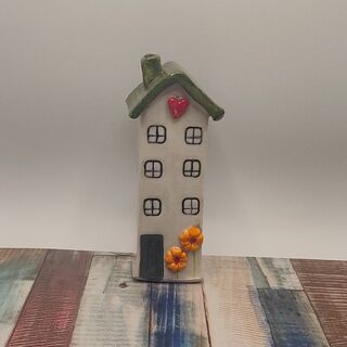 House with Flowers - Green