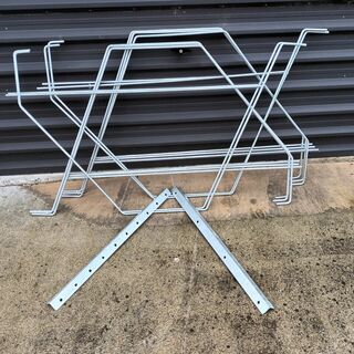 10 Frame Pivoting Horse Cover Rack