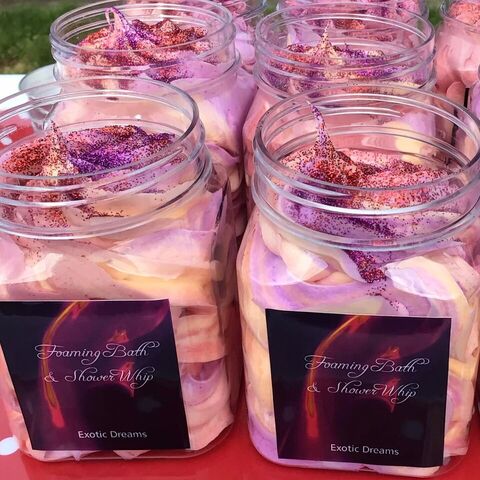 Luxurious Foaming Bath & Shower Whip Gift Boxed Sets
