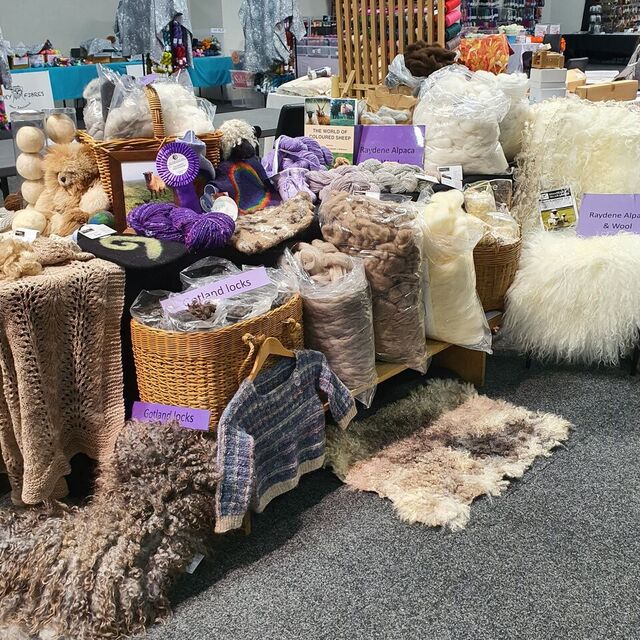 Raydene Alpacas & Wool