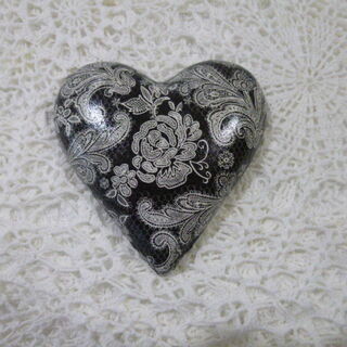 Lacey Look Heart