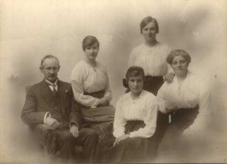 1920 Family