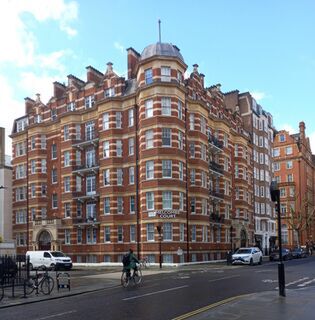 Splendid Victorian architecture, London, UK