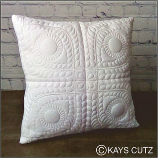 How to make Trapunto Eye Spy Block and Cushion Cover