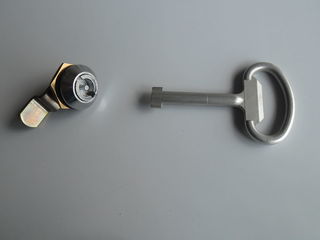 Pin key cabinet lock