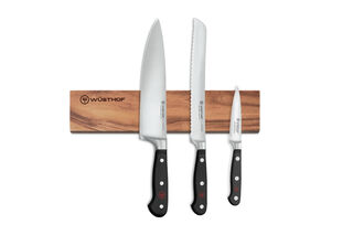Wusthof Classic 3 piece knife set with magnetic knife strip