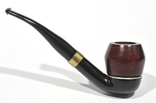 Falcon International pipes are made in England from aluminium and the bowls from quality briar wood.