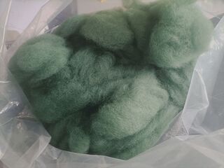 Dyed alpaca fibre - Kelp