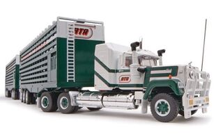 1/64 RTA Livestock Road Train Triple