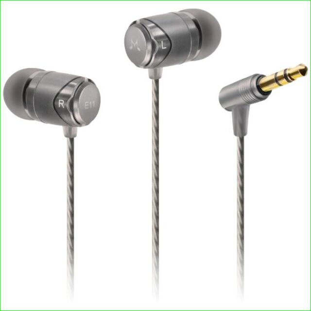 SoundMAGIC E11 In-Ear Sound Isolating Earphones.