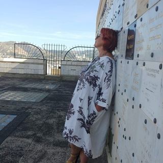 Favourite pic from last year's summer holiday, wearing a linen dress of course